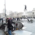 Paris Mini House